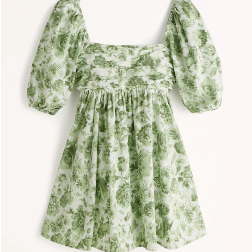 Abercrombie and fitch ruched bodice puff sleeve mini in green floral size XS